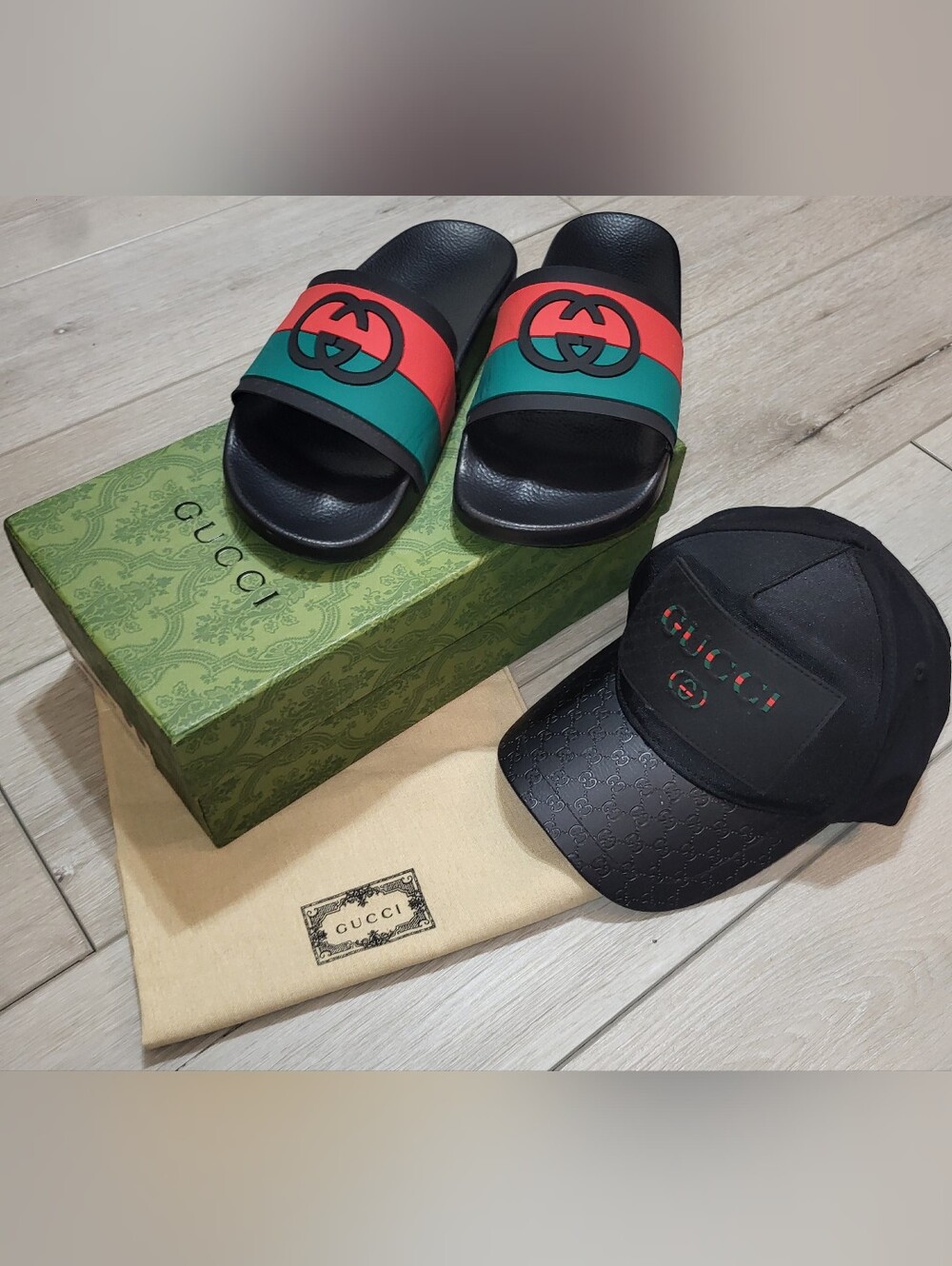 🌀 Gucci Black Slide Sandals w/Red Green Stripes & Gucci Hat Combo